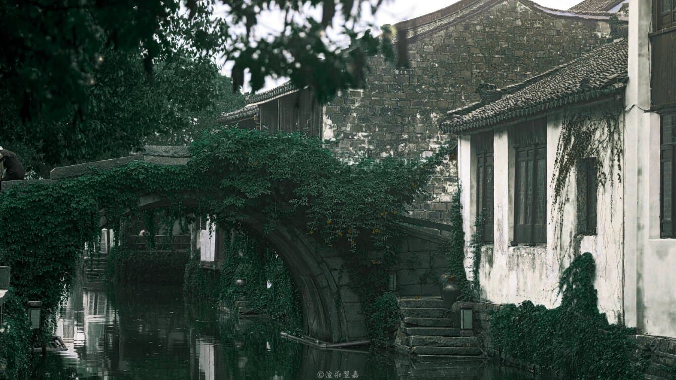 A canal-side lane in a historic water town